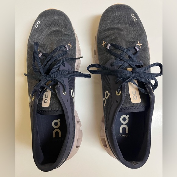 Size 9 Women’s On Cloud Cloud X - Navy/purple/peach - Picture 2 of 6